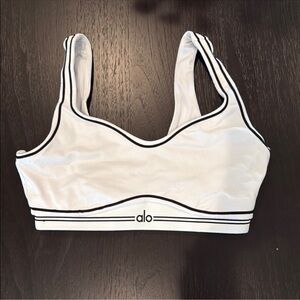 ALO Yoga White Sports Bra with Wide Straps and Scoop Neckline